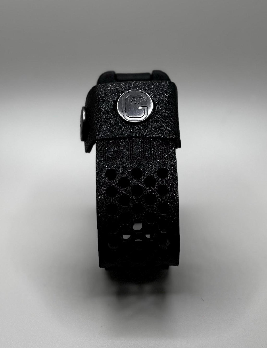 Tactical Handcuff Holder: Durable Polymer, Universal Belt Clip