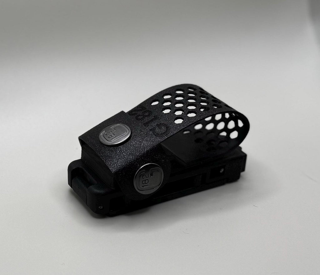 Tactical Handcuff Holder: Durable Polymer, Universal Belt Clip