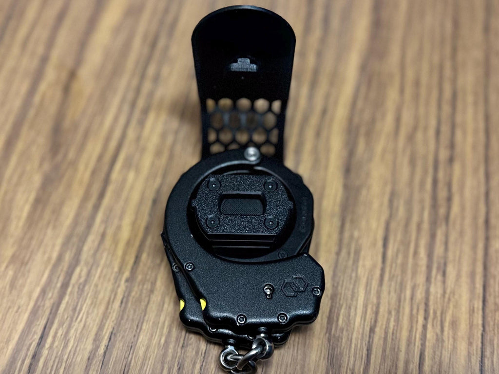 Twist-Lock Tactical Handcuff Holder: Rapid Access, Maximum Security
