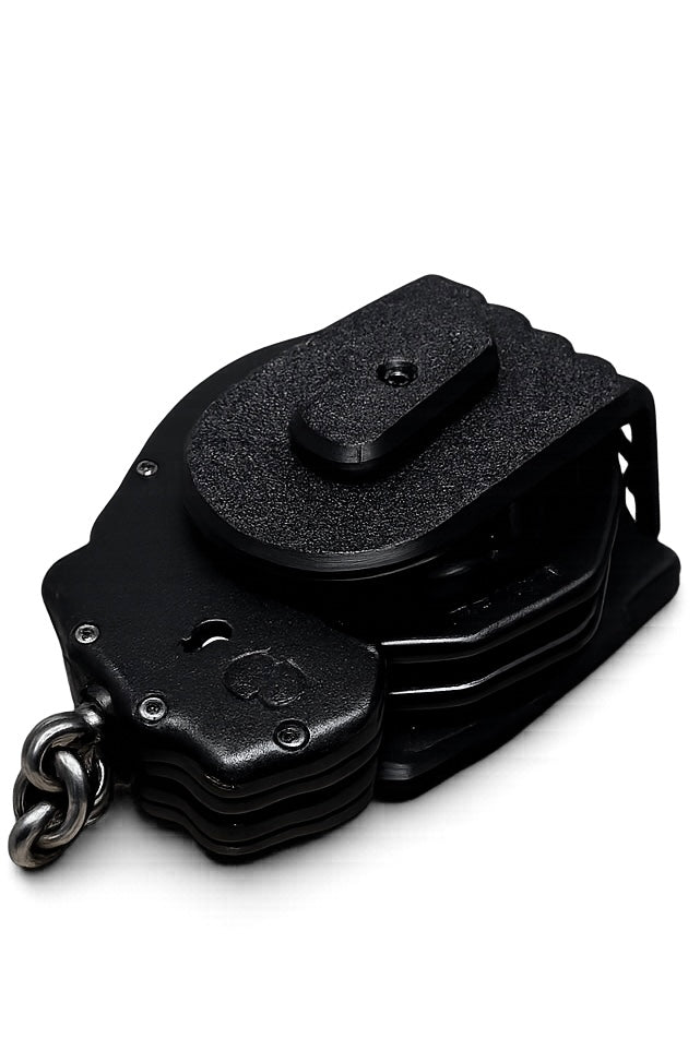 Twist-Lock Tactical Handcuff Holder: Rapid Access, Maximum Security