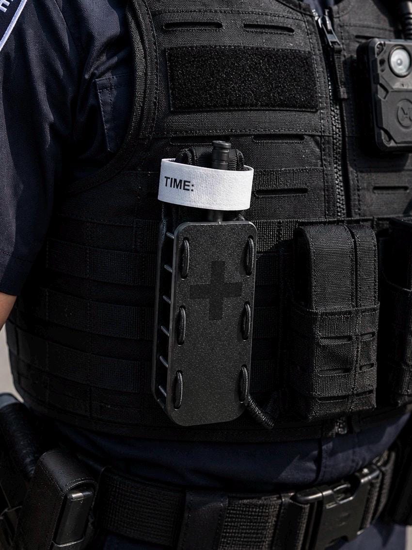 Tactical Tourniquet Holder – MOLLE Belt Mount, Flexible TPU Pouch – Quick Access Medical Holder Canada