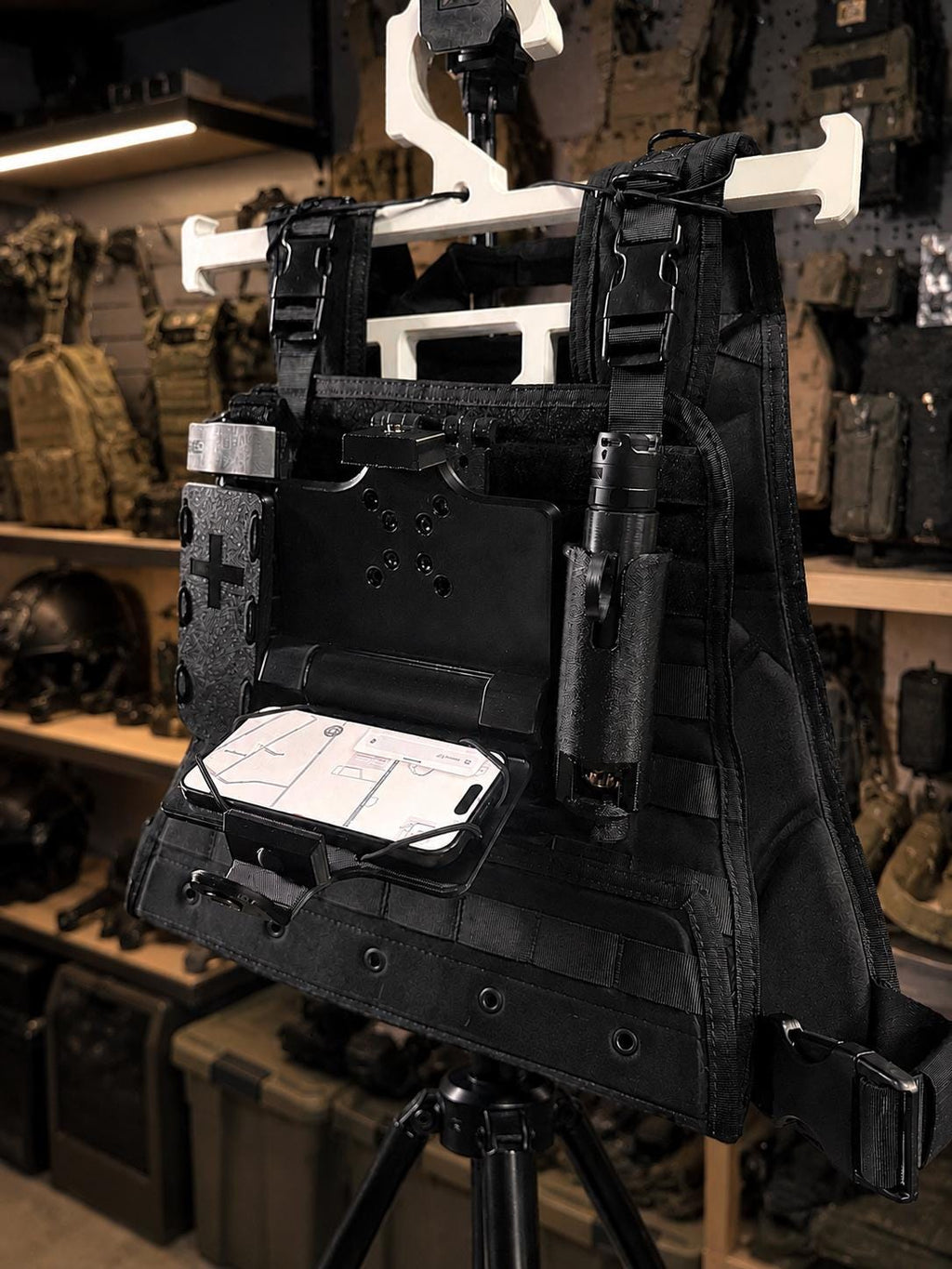Tactical MOLLE Phone Holder | Hands-Free Navigation Mount, TPU Platform