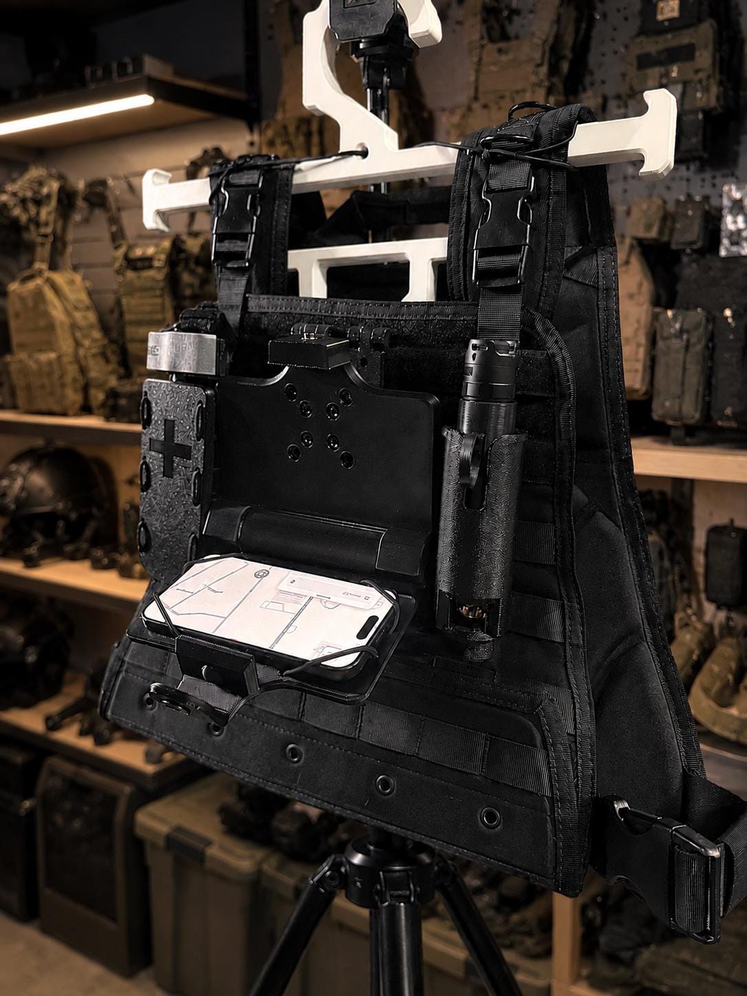 Tactical MOLLE Phone Holder | Hands-Free Navigation Mount, TPU Platform